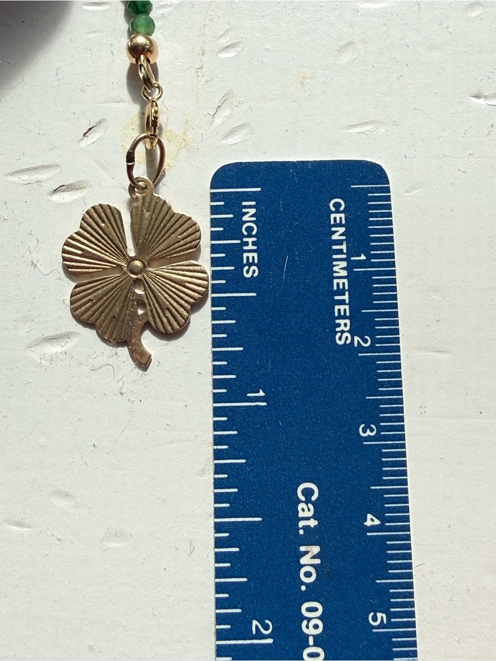 14k yellow gold VINTAGE Engine Turned clover 🍀 charm